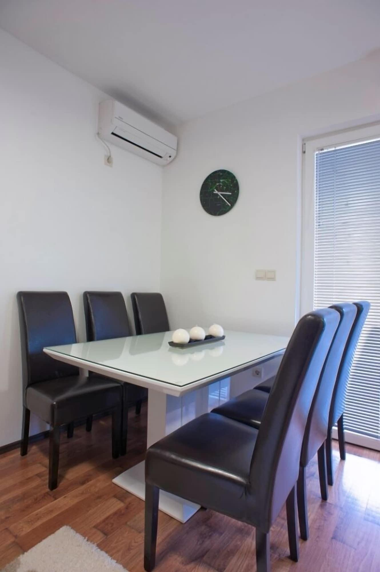 B&T Apartments Budva Eksteriør billede