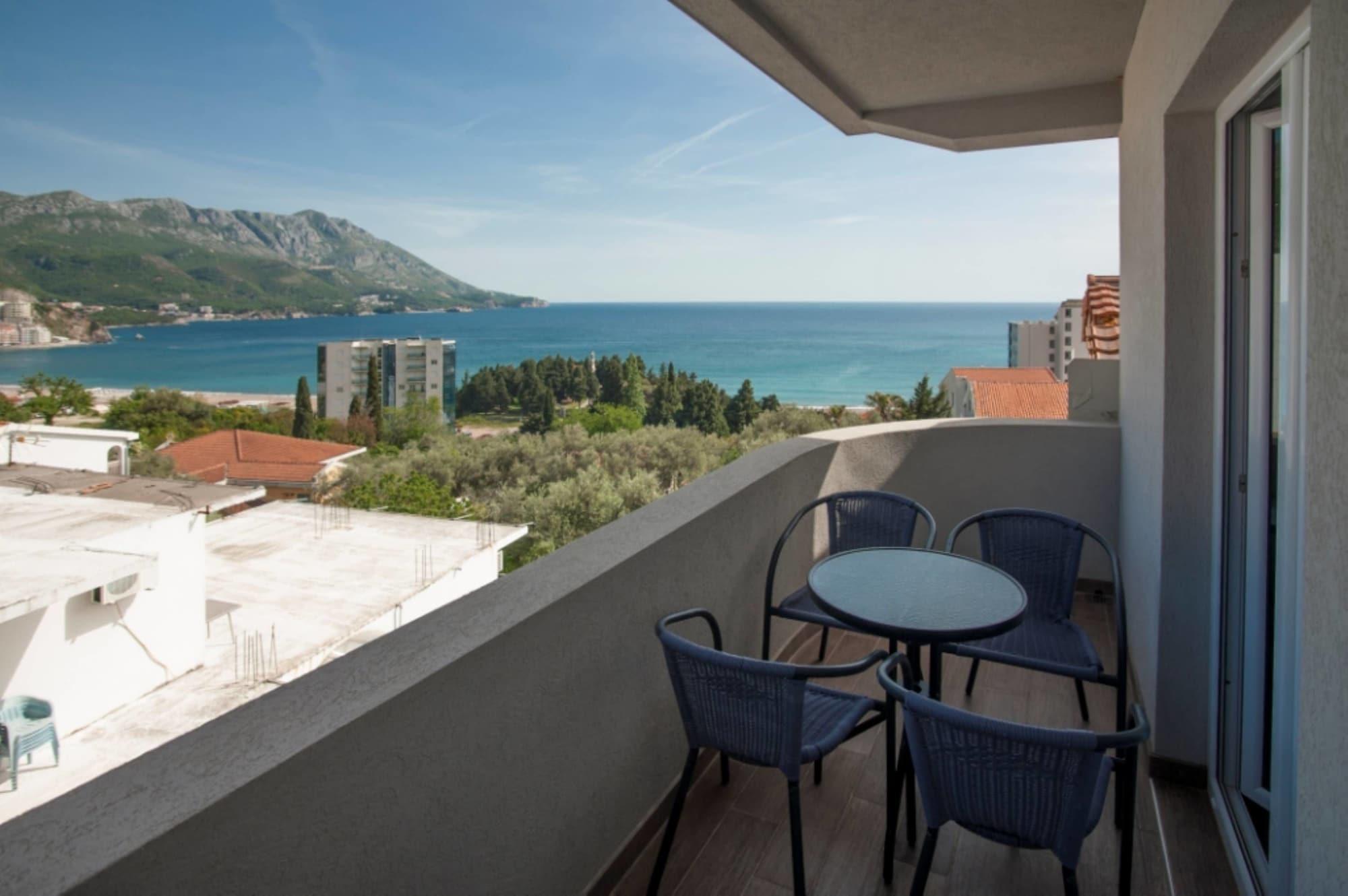 B&T Apartments Budva Eksteriør billede
