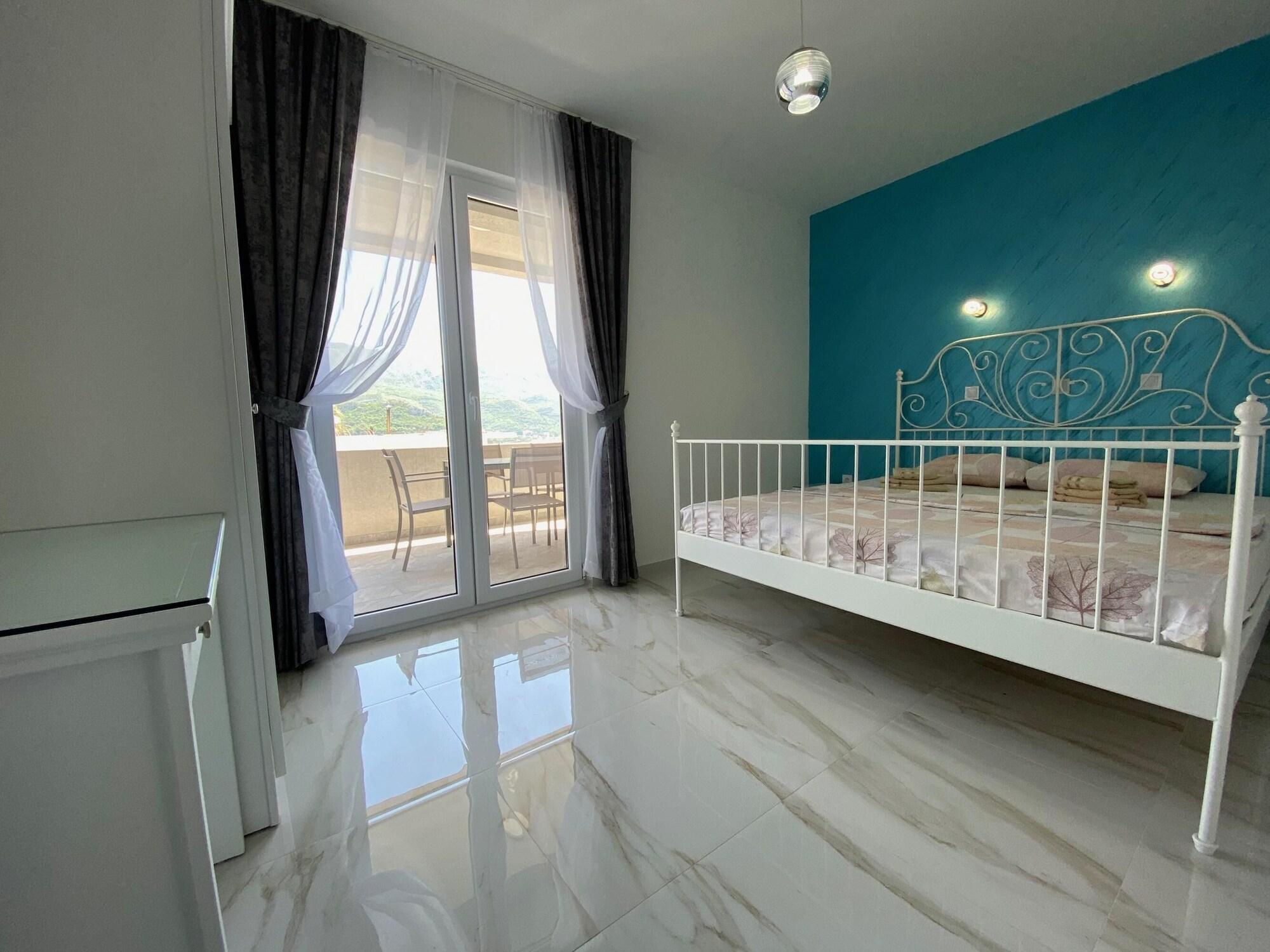 B&T Apartments Budva Eksteriør billede