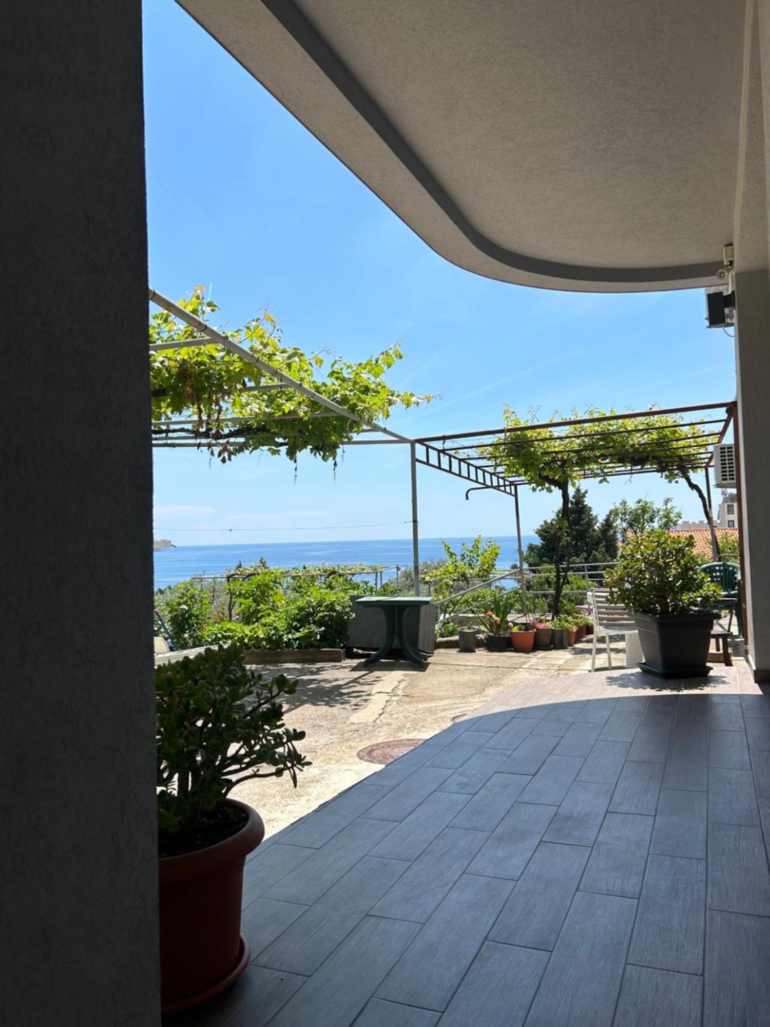 B&T Apartments Budva Eksteriør billede
