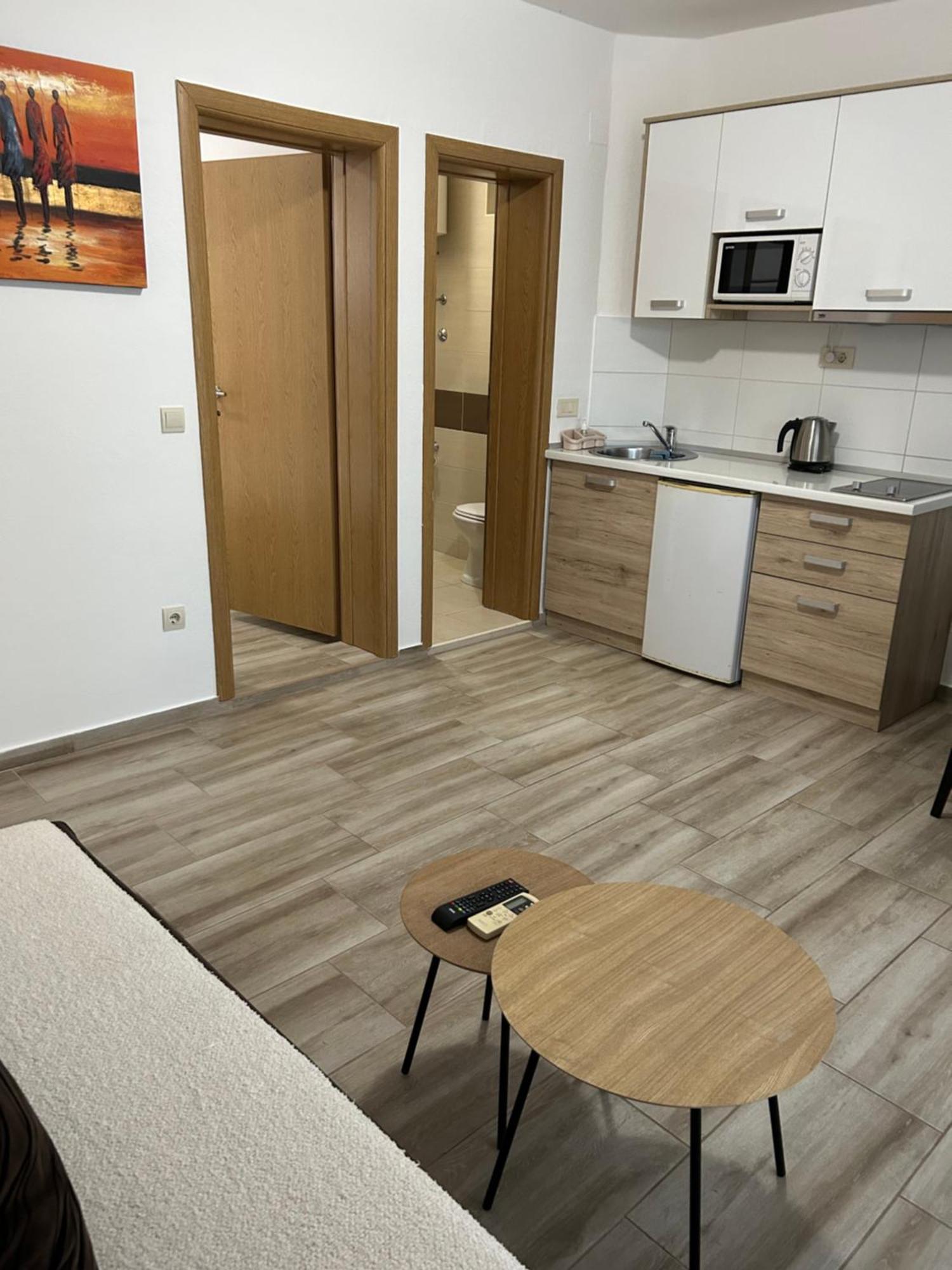 B&T Apartments Budva Eksteriør billede