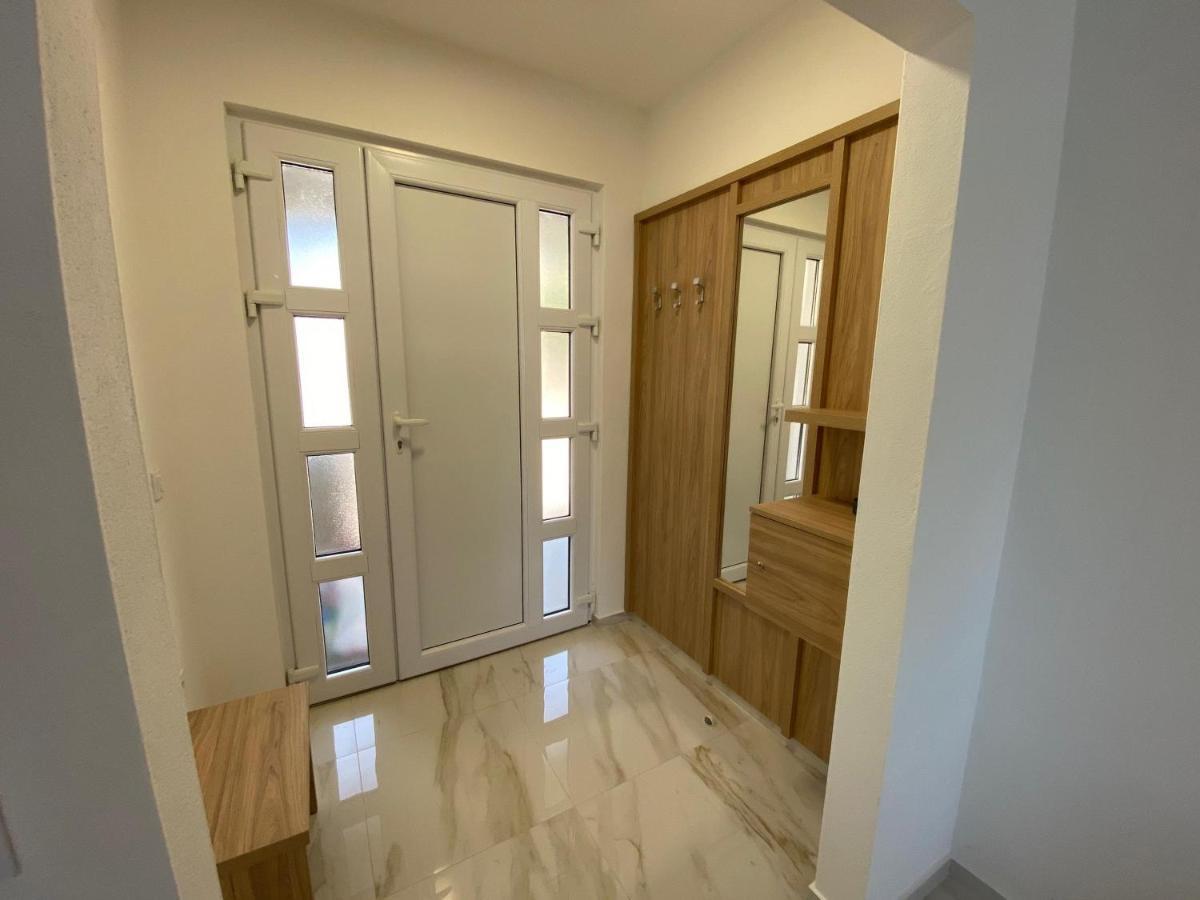 B&T Apartments Budva Eksteriør billede